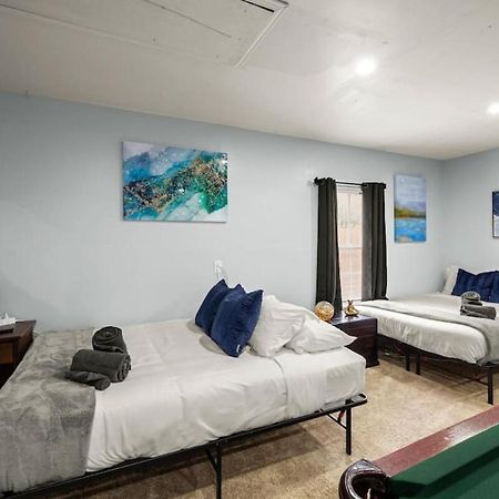 5Br Retreat With Game Room, Hot Tub & Big Yard - Sleeps 16 - 15 Min To Dt Austin Exterior photo